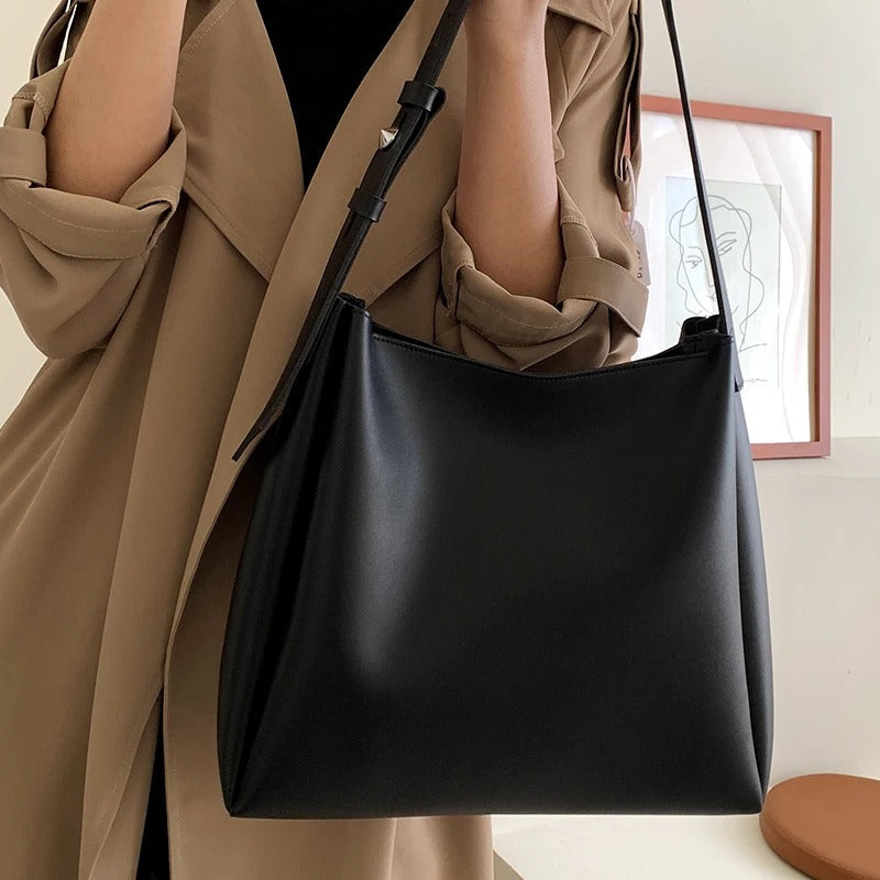 Asløg | Minimalistisk axelväska i modern design