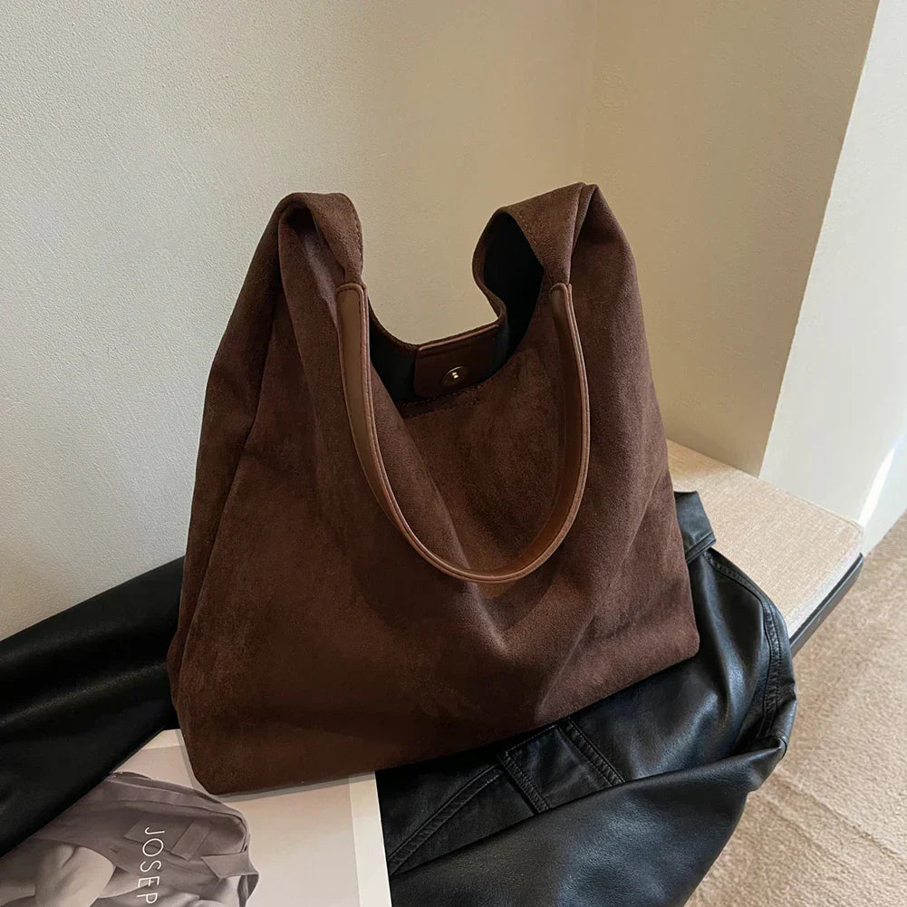 Jada | Mocka Toteväska